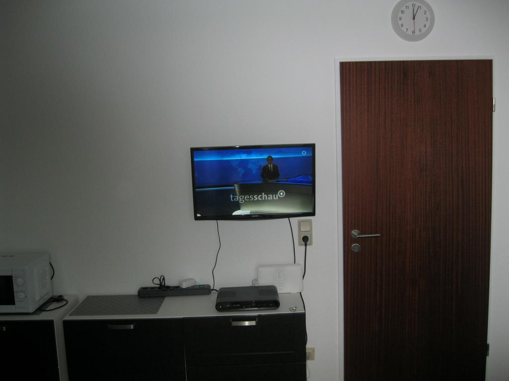 Business & Tourist Apartment Dusseldorf Ngoại thất bức ảnh
