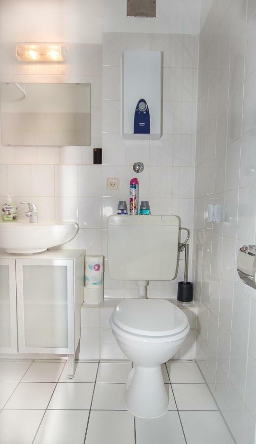 Business & Tourist Apartment Dusseldorf Ngoại thất bức ảnh